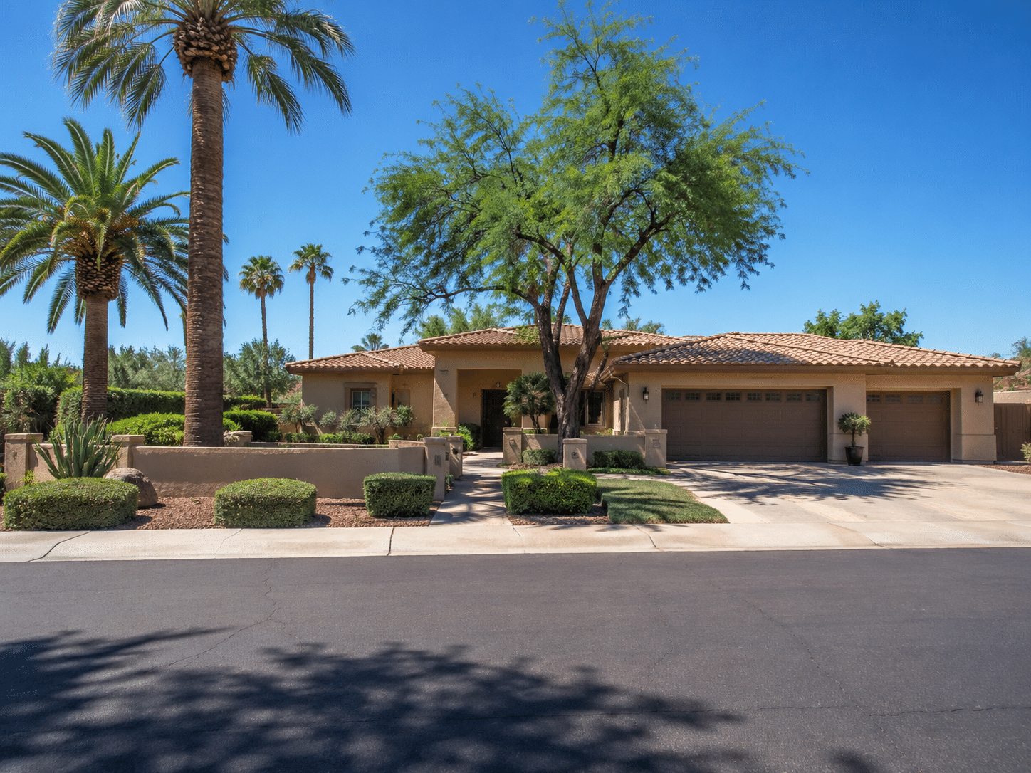 Phoenix Real Estate in Moon Valley with larger-lot homes and golf-course community appeal in North Mountain Village - West Usa Realty